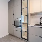 Aurea זאדאר