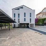Aurea * זאדאר