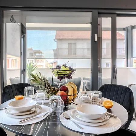 Aurea Apartament *