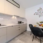 Aurea Apartment *
