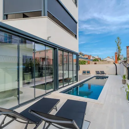 Aurea * Ζαντάρ