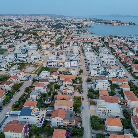 Aurea Apartment