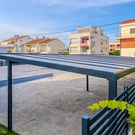 Aurea * Ζαντάρ